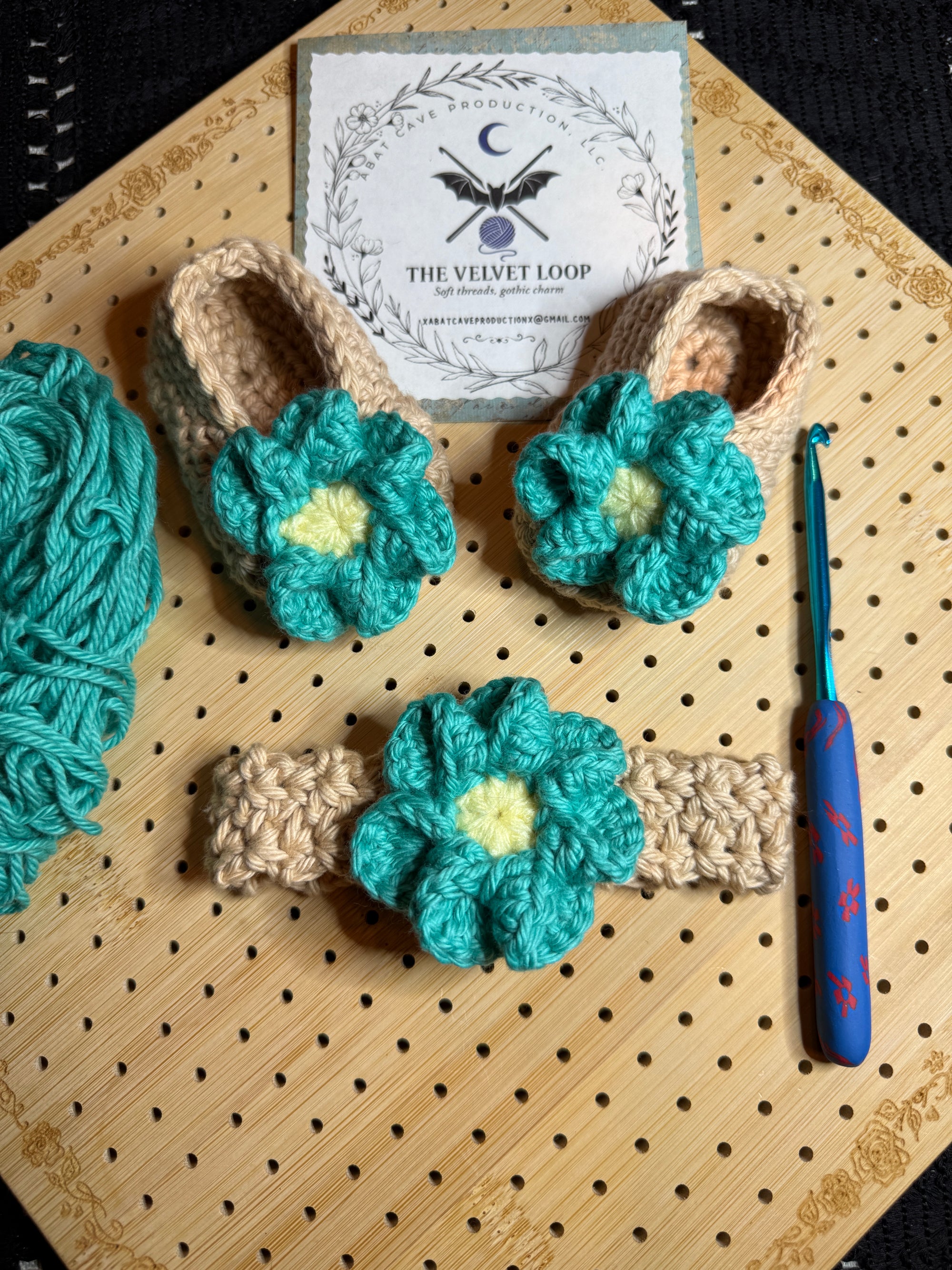 Tiny Kicks Baby Booties &amp; Headband Set